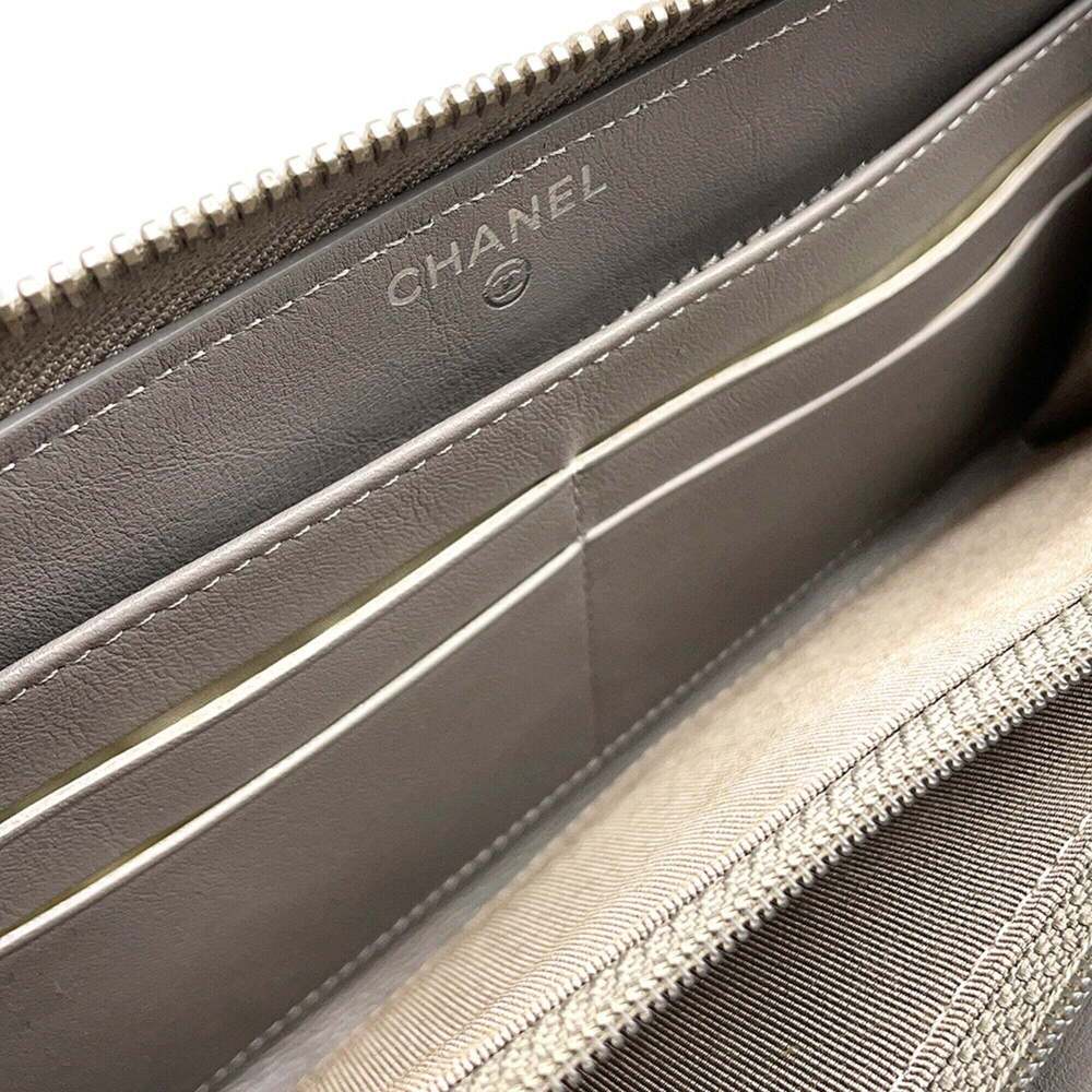 CHANEL Gold Leather Logo Wallet - Picture 8 of 16